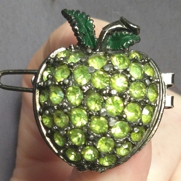 𝅺signed Alex&Ani® Green Rhinestone Apple small Pin Brooch - Picture 1 of 6